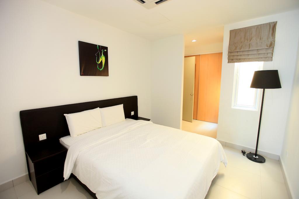 Merdeka Suites Hotel Мірі Екстер'єр фото